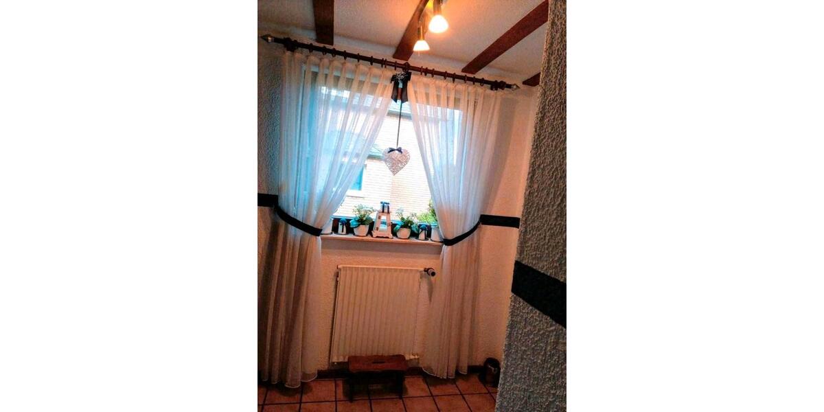 Etagenwohnung Weitefeld - 2 Zimmer, 75 m&sup2;, 500&euro; | Angebot:26638278