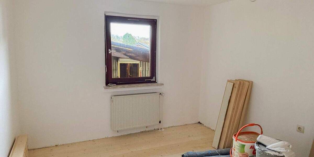 Bauernhaus, Landhaus Hachenburg VG - 7 Zimmer, 160 m&sup2;, 220.000&euro; | Angebot:25691949