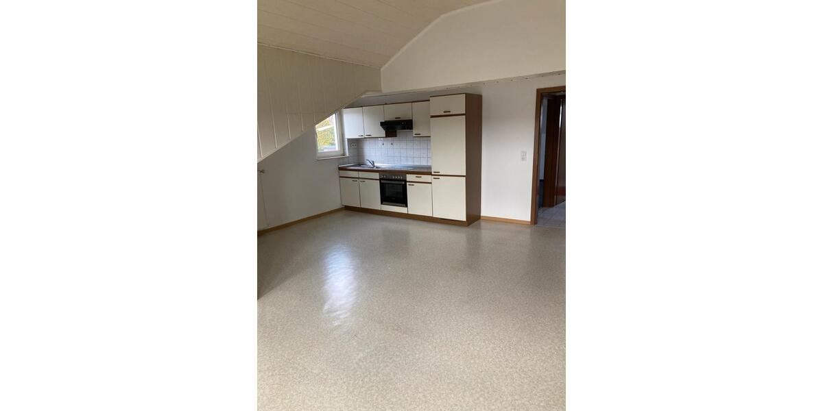 Dachgeschoßwohnung Nauroth - 2.5 Zimmer, 45 m&sup2;, 430&euro; | Angebot:26021877
