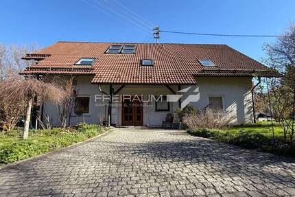 Haus Hilchenbach / Vormwald Vormwald - 7 Zimmer, 219 m&sup2;, 399.000&euro; | Angebot:26387661