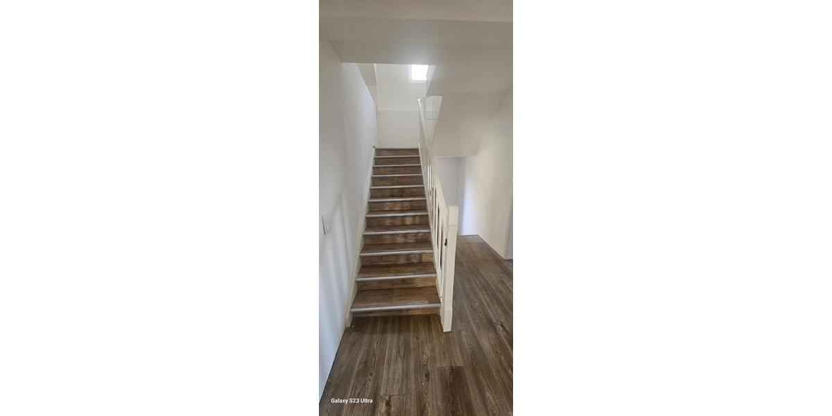 Etagenwohnung Rennerod - 5 Zimmer, 120 m&sup2;, 1.000&euro; | Angebot:24976233