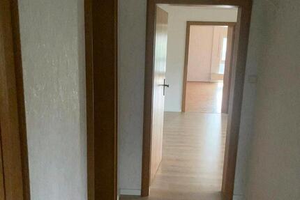 Wohnung Siegen Dillnhütten - 3.5 Zimmer, 80 m&sup2;, 900&euro; | Angebot:26587562