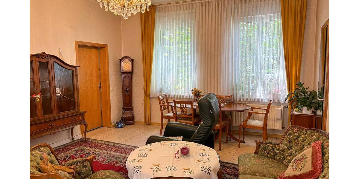 Einfamilienhaus Wissen - 6 Zimmer, 186 m&sup2;, 175.000&euro; | Angebot:25738109