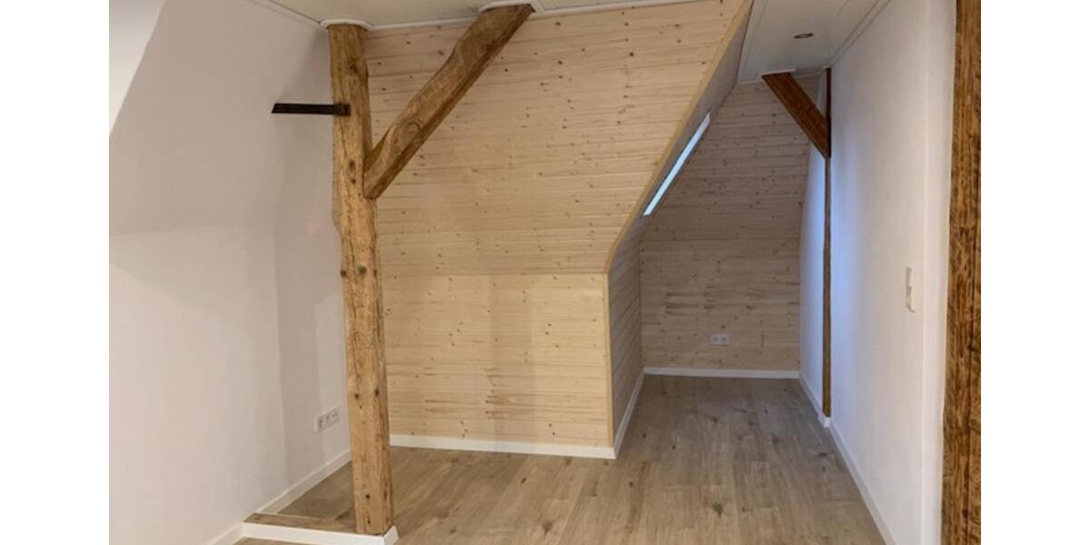 Dachgeschoßwohnung Herborn - 2 Zimmer, 60 m&sup2;, 800&euro; | Angebot:25959572