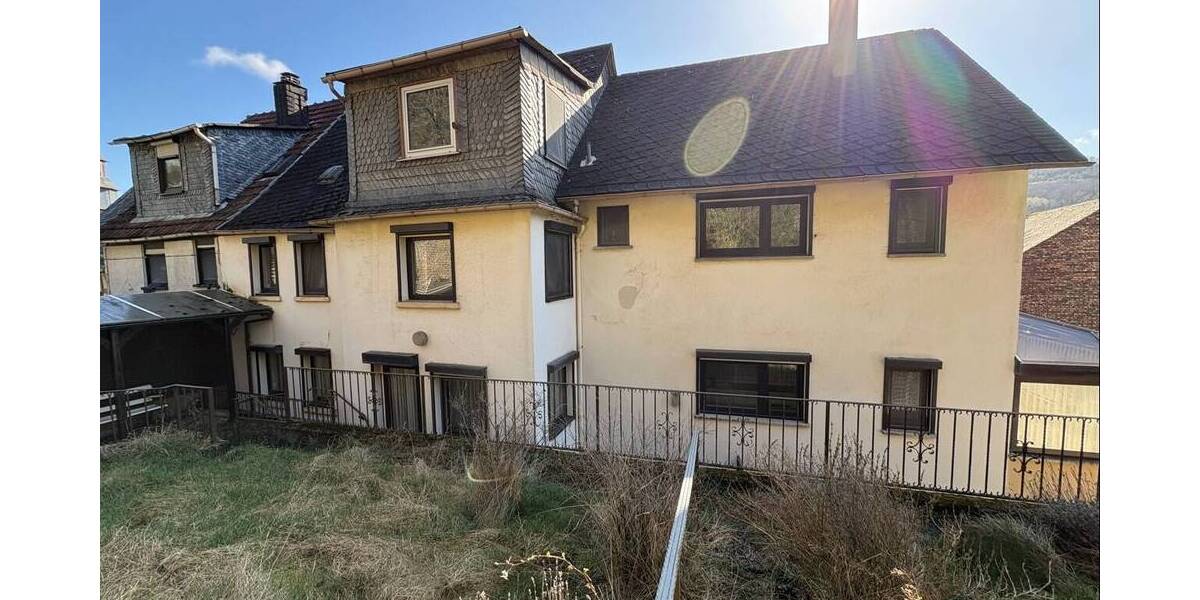 Einfamilienhaus Dillenburg Oberscheld - 1 Zimmer, 170 m&sup2;, 155.000&euro; | Angebot:26080154