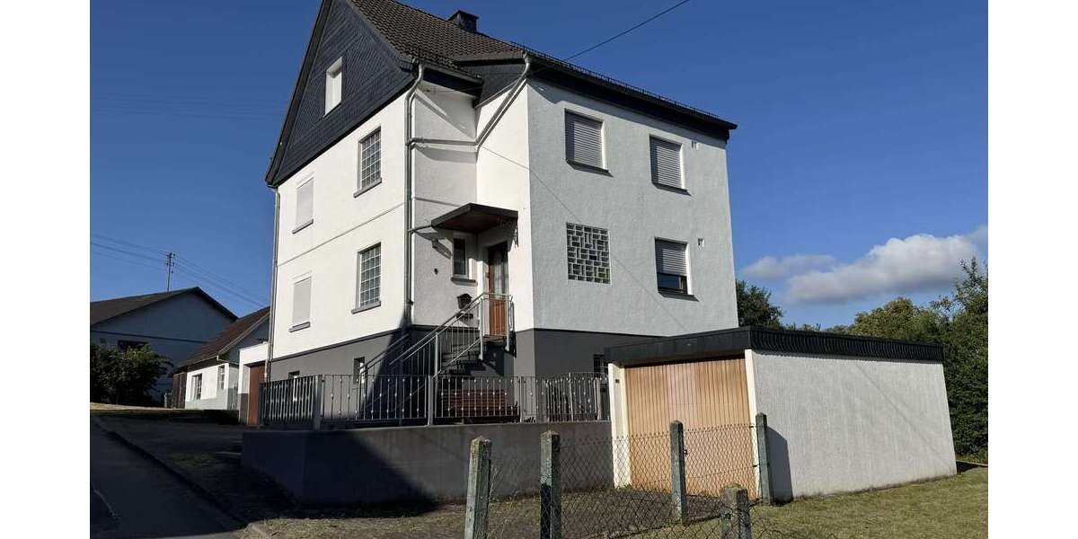 Einfamilienhaus Siegen Dillnhütten - 6 Zimmer, 131 m&sup2;, 195.000&euro; | Angebot:27094697