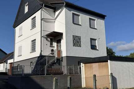 Haus Siegen Dillnhütten - 6 Zimmer, 131 m&sup2;, 195.000&euro; | Angebot:27094697