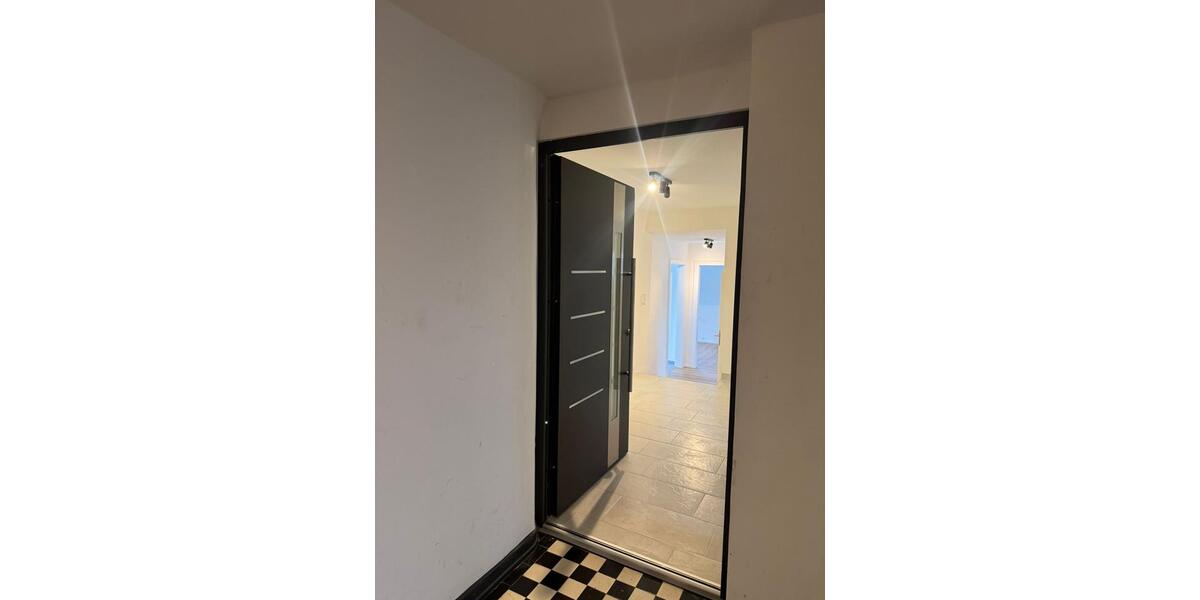 Etagenwohnung Siegen - 3 Zimmer, 95 m&sup2;, 239.000&euro; | Angebot:27266823