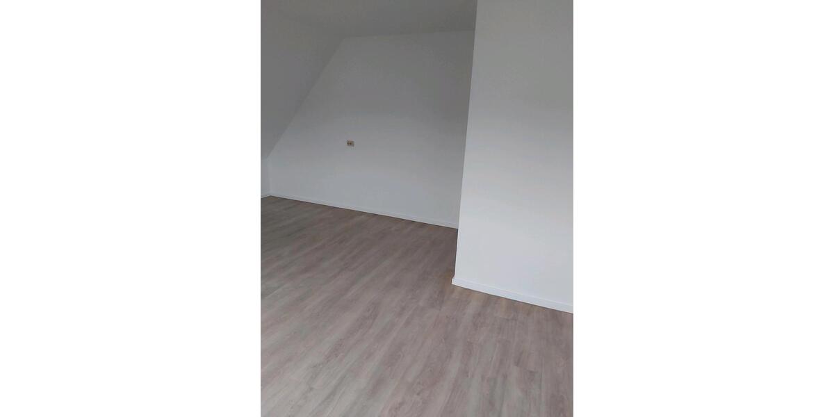 Etagenwohnung Steinebach/Sieg Sieg - 4 Zimmer, 125 m&sup2;, 1.050&euro; | Angebot:25104277