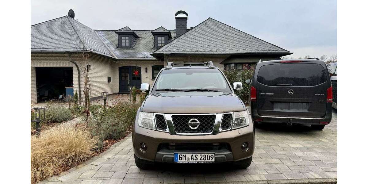 Nissan Navara 198.000 km 10.900 &euro; Reichshof 51580