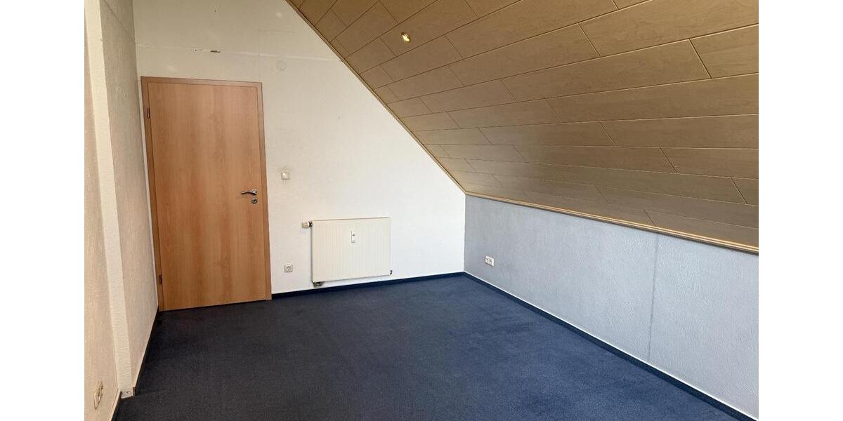 Maisonettenwohnung Wilnsdorf - 7 Zimmer, 165 m&sup2;, 195.000&euro; | Angebot:26994743