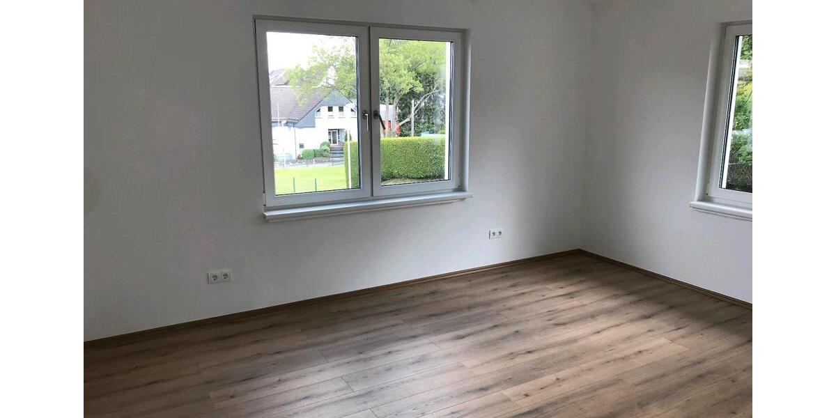 Etagenwohnung Olpe - 4 Zimmer, 110 m&sup2;, 950&euro; | Angebot:25274265