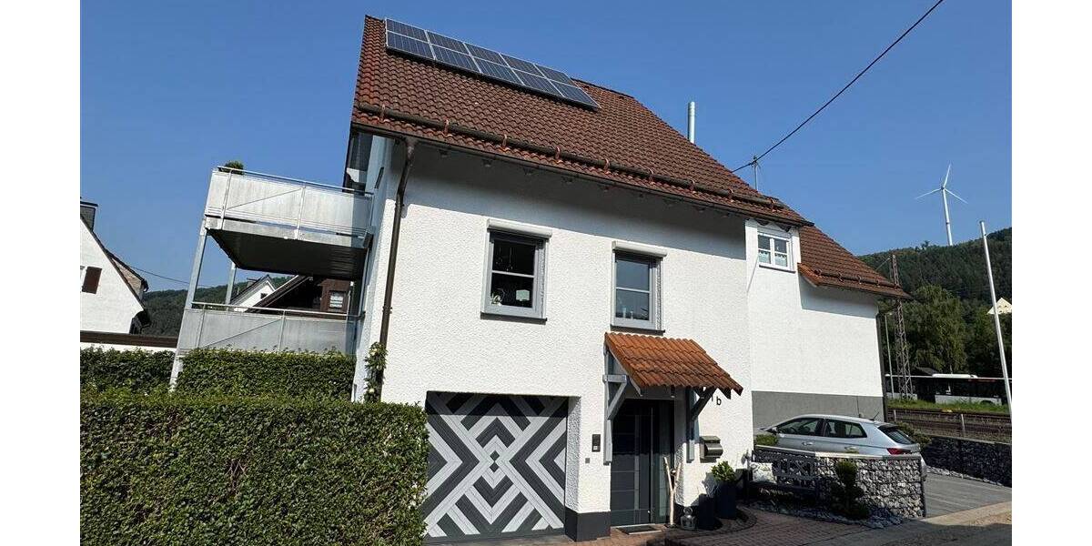 Mehrfamilienhaus, Wohnhaus Lennestadt Meggen - 9 Zimmer, 244 m&sup2;, 395.000&euro; | Angebot:25771706