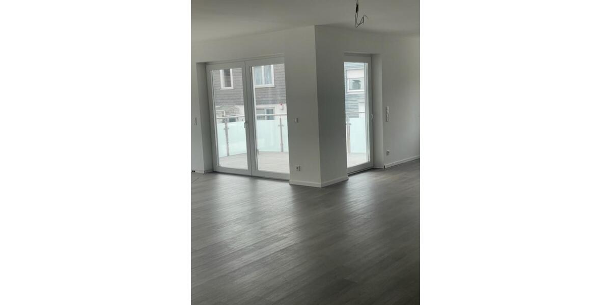 Etagenwohnung Netphen - 3 Zimmer, 125 m&sup2;, 1.410&euro; | Angebot:25718759