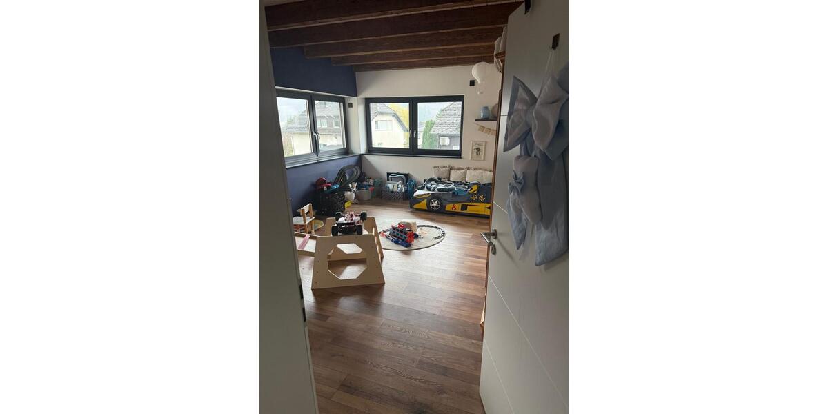 Villa Dillenburg Frohnhausen - 7 Zimmer, 418 m&sup2;, 688.000&euro; | Angebot:25218920