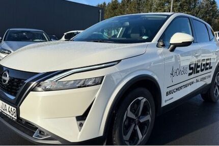 Nissan Qashqai 8.000 km 34.990 &euro; Bruchertseifen 57539