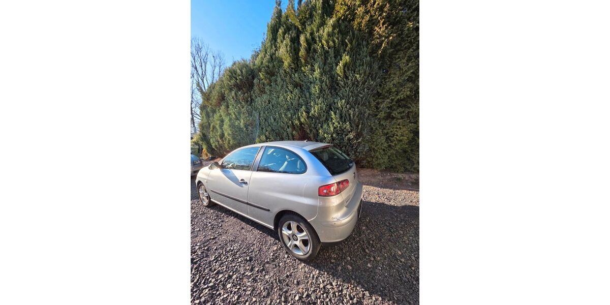 Seat Ibiza 88.000 km 899 &euro; Netphen 57250