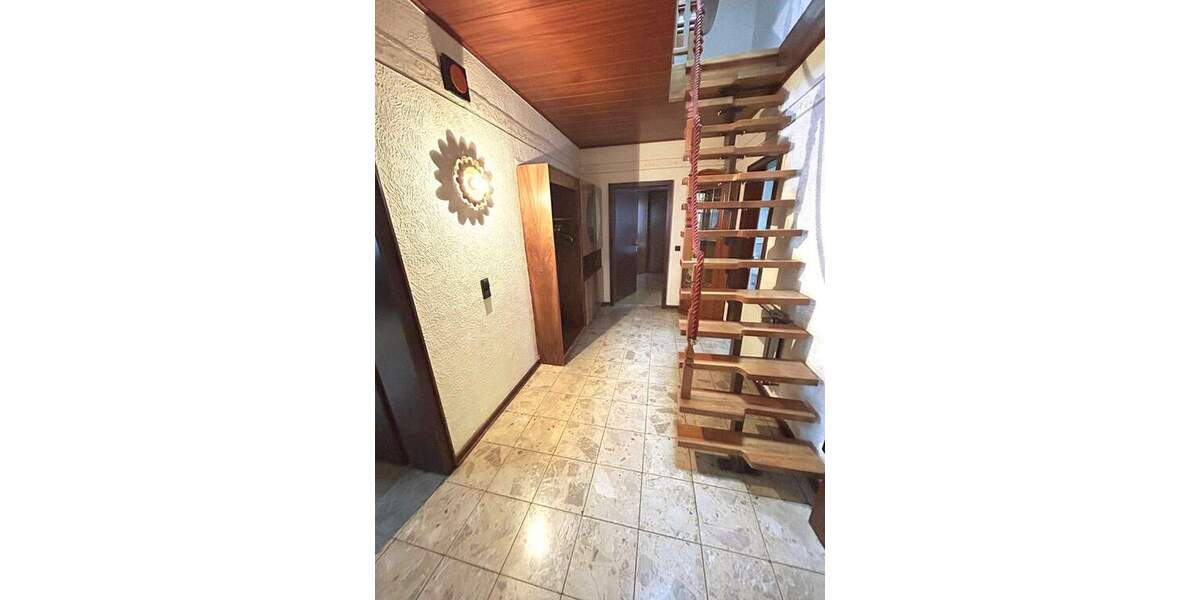 Einfamilienhaus Dietzhölztal / Steinbrücken Steinbrücken - 8 Zimmer, 200 m&sup2;, 248.500&euro; | Angebot:25675388