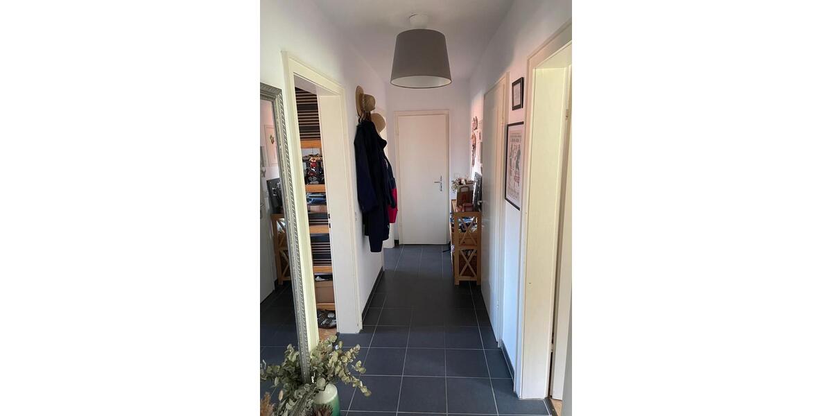 Dachgeschoßwohnung Kreuztal - 3 Zimmer, 65 m&sup2;, 850&euro; | Angebot:25355976