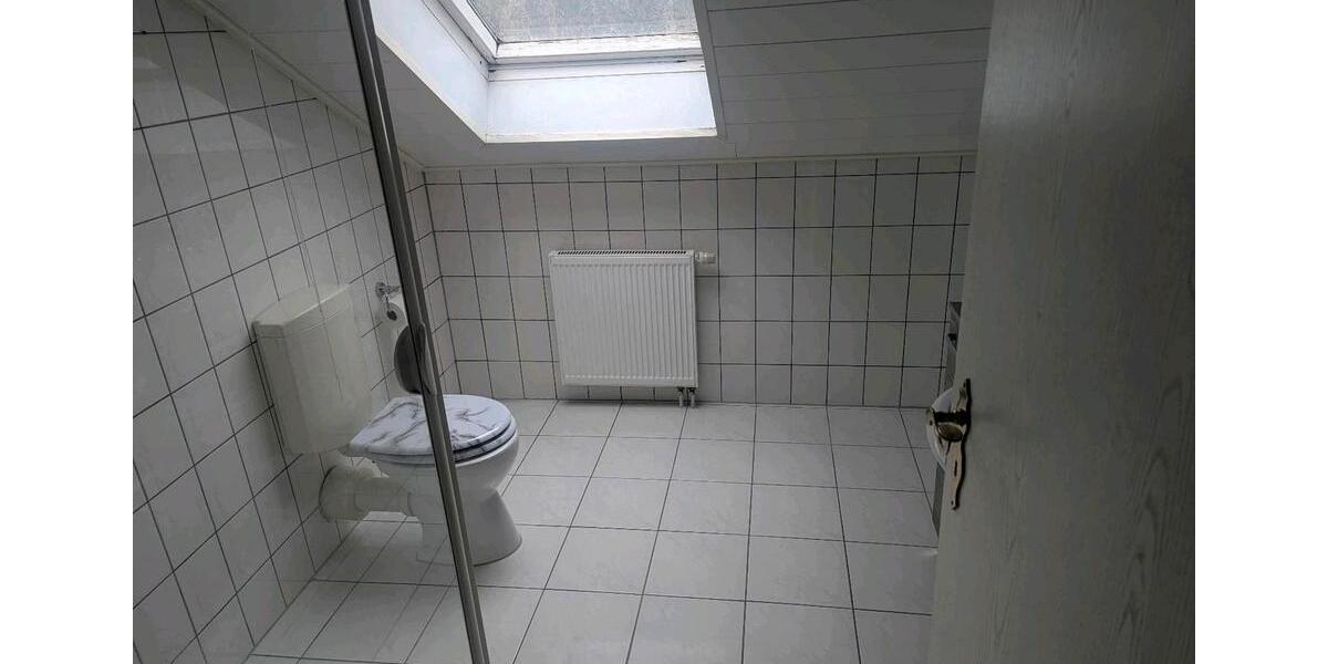 Dachgeschoßwohnung Haiger - 4 Zimmer, 98 m&sup2;, 800&euro; | Angebot:26022163