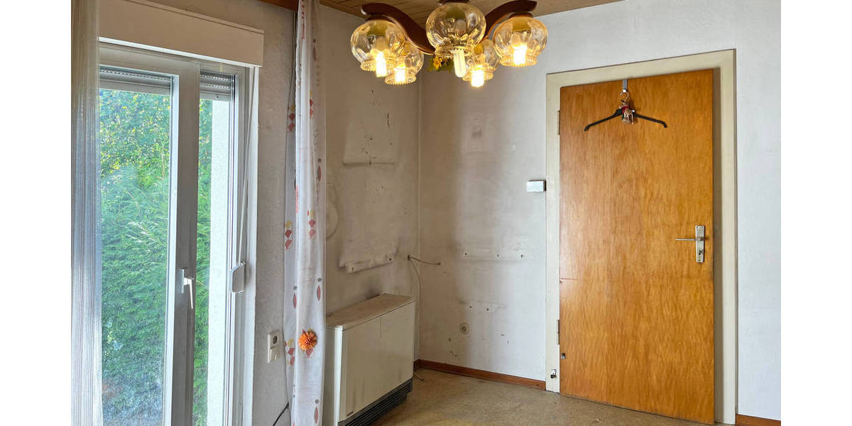 Einfamilienhaus Hamm VG - 5 Zimmer, 110 m&sup2;, 104.000&euro; | Angebot:25691790