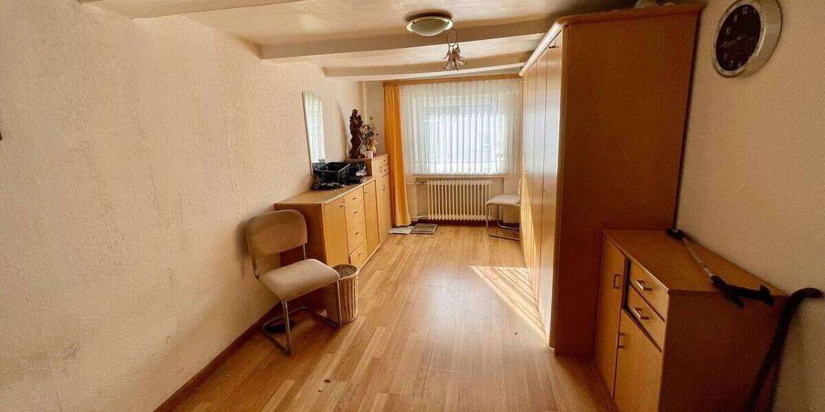 Doppelhaushälfte Kirchhundem / Heinsberg Heinsberg - 1 Zimmer, 196 m&sup2;, 130.000&euro; | Angebot:25688448