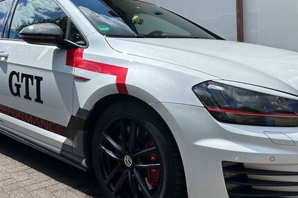 VW Golf 129.000 km 13.450 &euro; ——- 57518