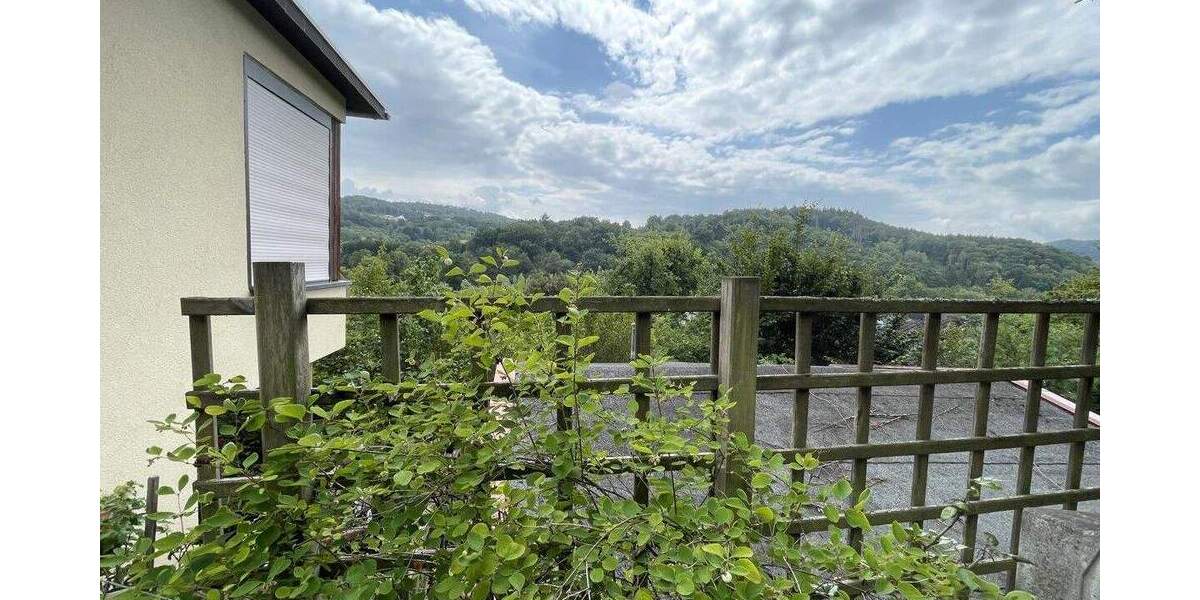 Einfamilienhaus Herborn - Burg Burg - 4 Zimmer, 117 m&sup2;, 190.000&euro; | Angebot:25834775