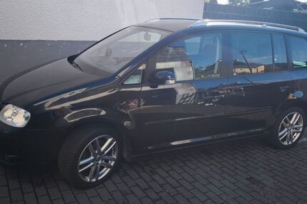 VW Touran 327.255 km 3.500 &euro; Herdorf 57562