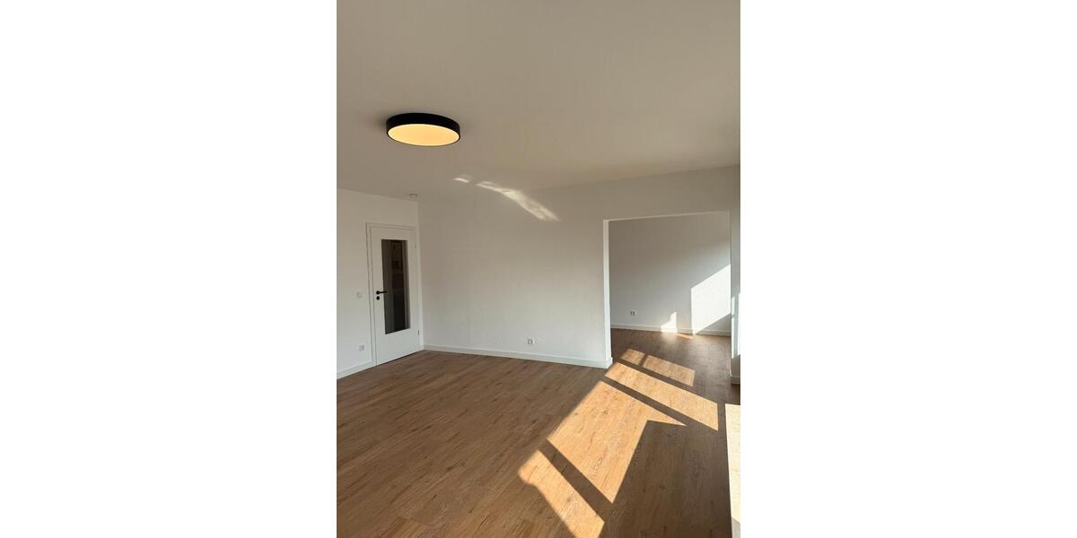Etagenwohnung Siegen - 2.5 Zimmer, 72 m&sup2;, 750&euro; | Angebot:26032957