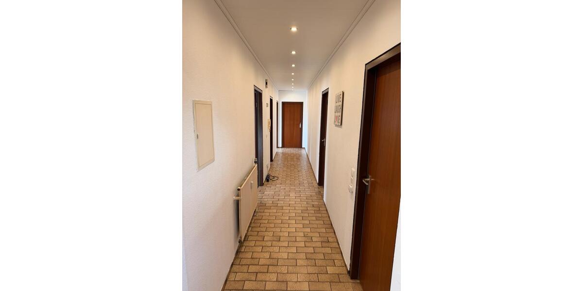 Erdgeschoßwohnung Eschenburg - 3 Zimmer, 90 m&sup2;, 950&euro; | Angebot:25239286