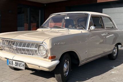 Opel Rekord 17.106 km 8.450 &euro; Medenbach 35767