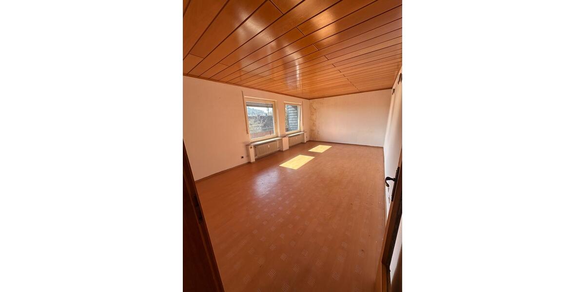 Etagenwohnung Siegen Kaan-Marienborn - 5 Zimmer, 109 m&sup2;, 980&euro; | Angebot:25784068