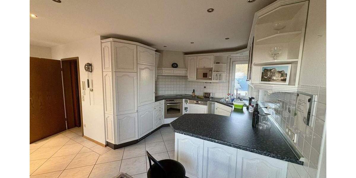 Etagenwohnung Bad Marienberg - 3 Zimmer, 122 m&sup2;, 299.000&euro; | Angebot:25716281