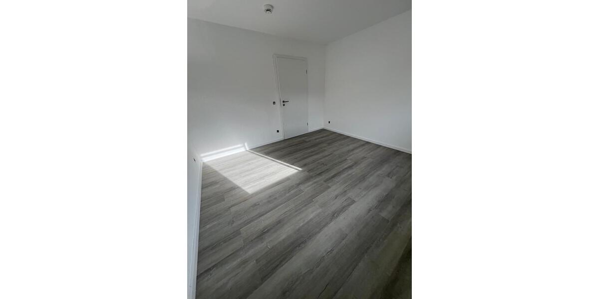 Etagenwohnung Siegen Dillnhütten - 3 Zimmer, 78 m&sup2;, 700&euro; | Angebot:25417055