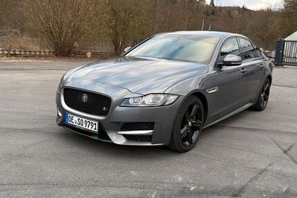 Jaguar XF 126.565 km 17.300 &euro; Attendorn 57439