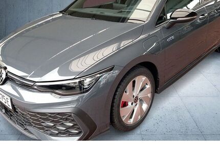 VW Golf 11.200 km 42.780 &euro; Siegen 57076