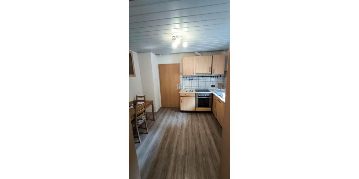 Mehrfamilienhaus, Wohnhaus Lennestadt - 8 Zimmer, 140 m&sup2;, 150.000&euro; | Angebot:27016994