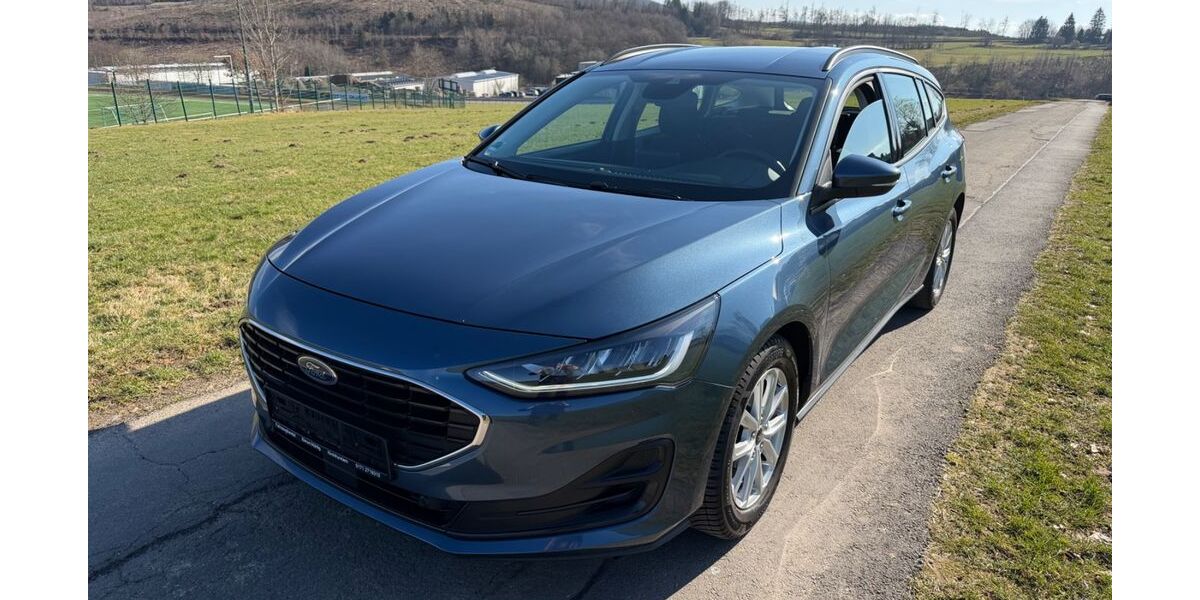 Ford Focus 47.000 km 17.490 &euro; Kirchhundem 57399