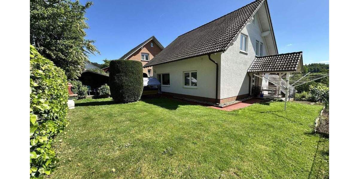 Einfamilienhaus Waldbröl - 6 Zimmer, 126 m&sup2;, 399.000&euro; | Angebot:25724184