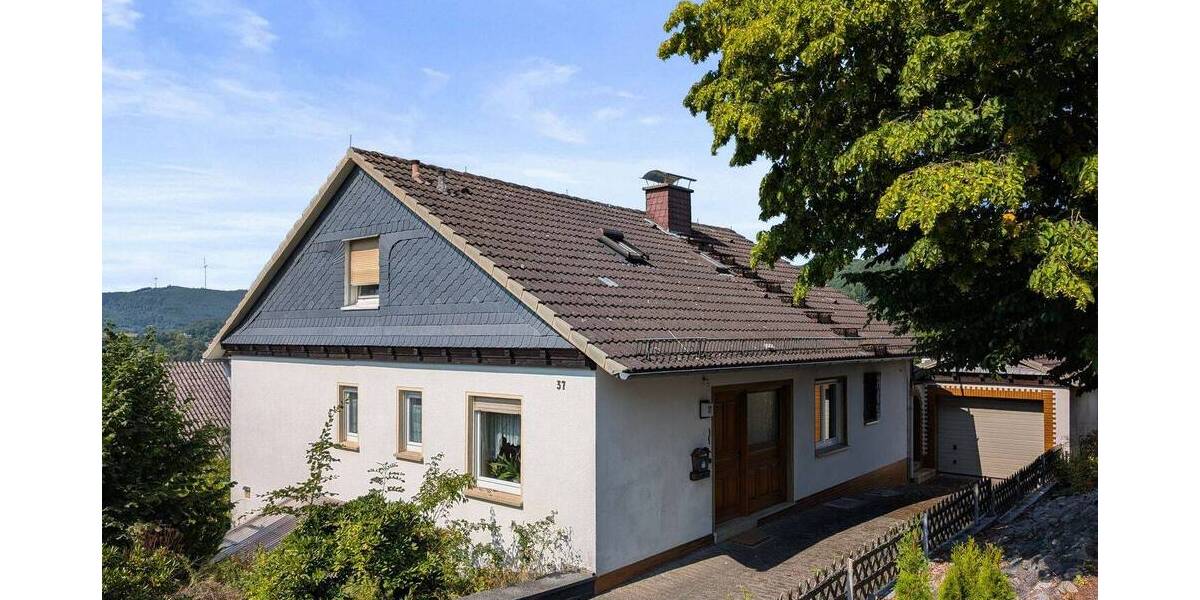 Einfamilienhaus Bad Laasphe - 6 Zimmer, 183 m&sup2;, 336.000&euro; | Angebot:25775252