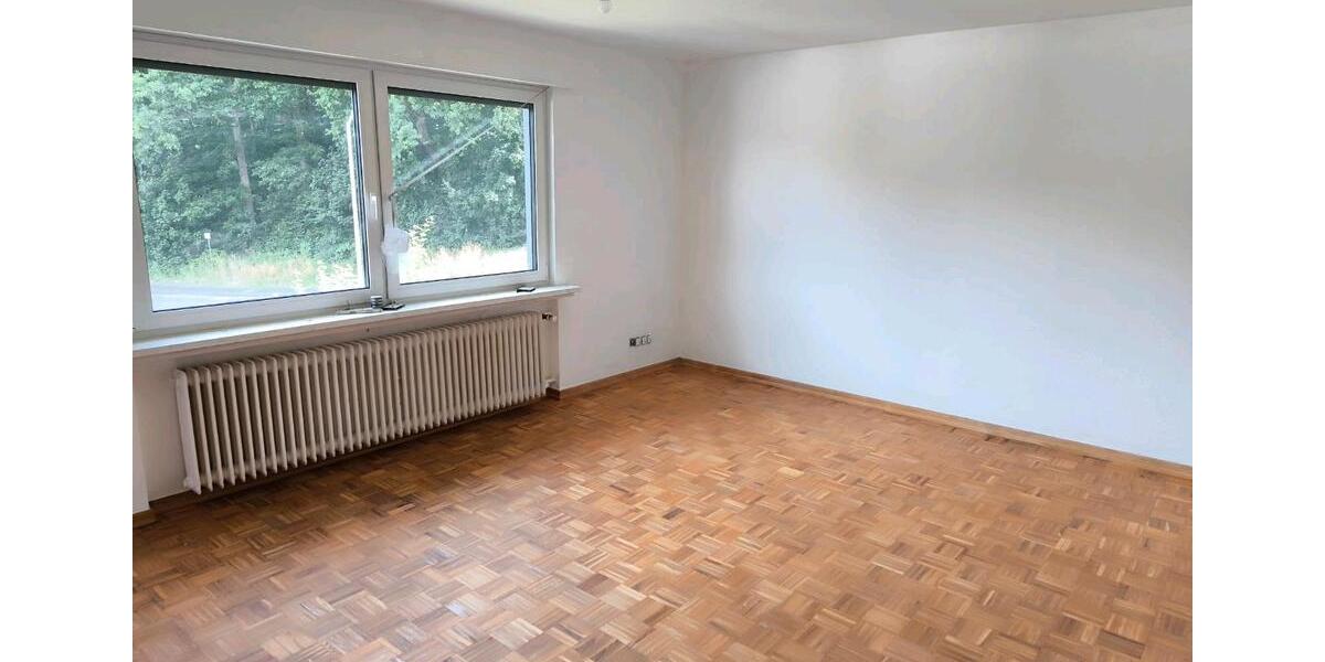 Etagenwohnung Siegen Weidenau - 3 Zimmer, 107 m&sup2;, 1.100&euro; | Angebot:26446378