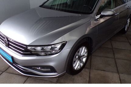 VW Passat Variant 62.033 km 27.470 &euro; Lennestadt 57368