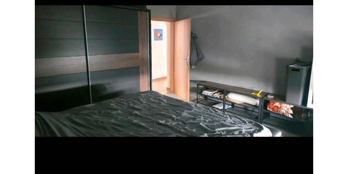 Einfamilienhaus Waldbröl - 5 Zimmer, 150 m&sup2;, 1.650&euro; | Angebot:26015573