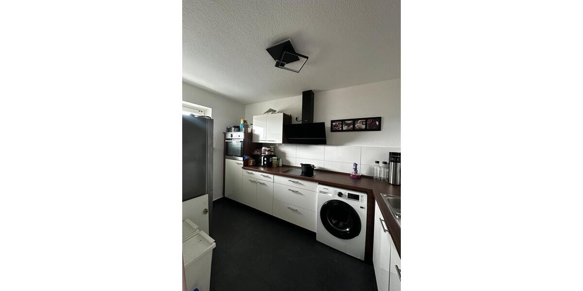 Etagenwohnung Siegen Dillnhütten - 3 Zimmer, 85 m&sup2;, 888&euro; | Angebot:26020388