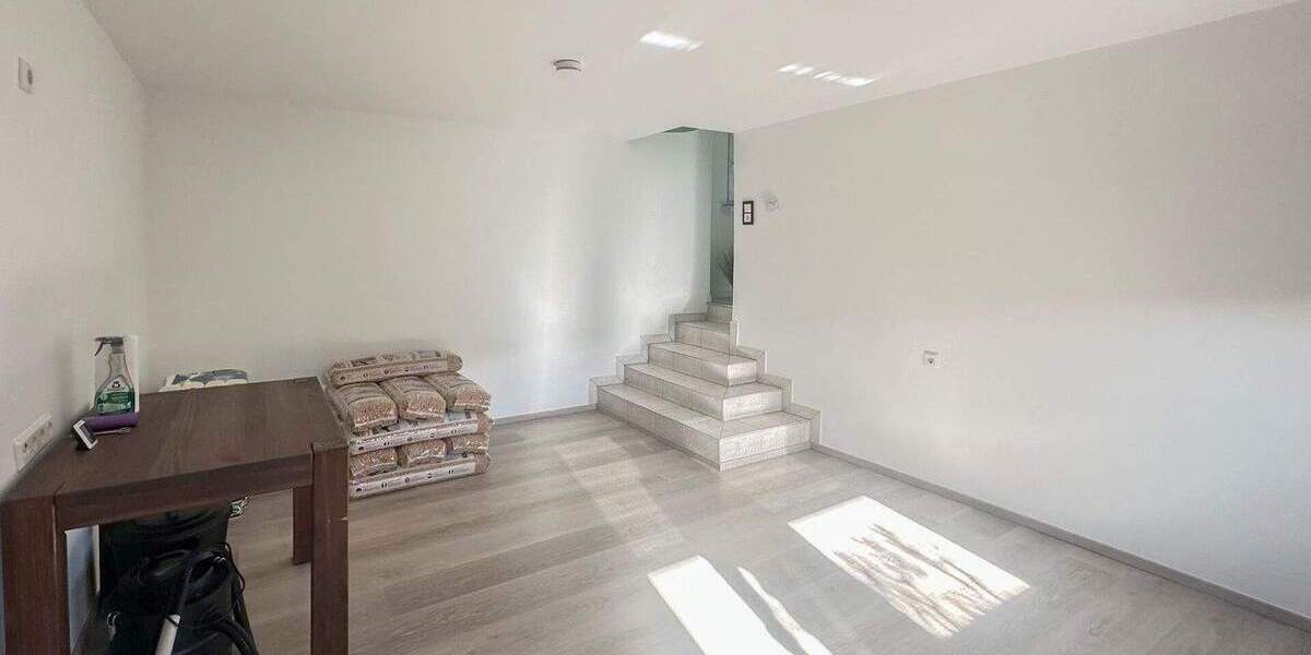 Einfamilienhaus Betzdorf-Gebhardshain VG Gebhardshain VG - 9 Zimmer, 182 m&sup2;, 399.000&euro; | Angebot:25776438