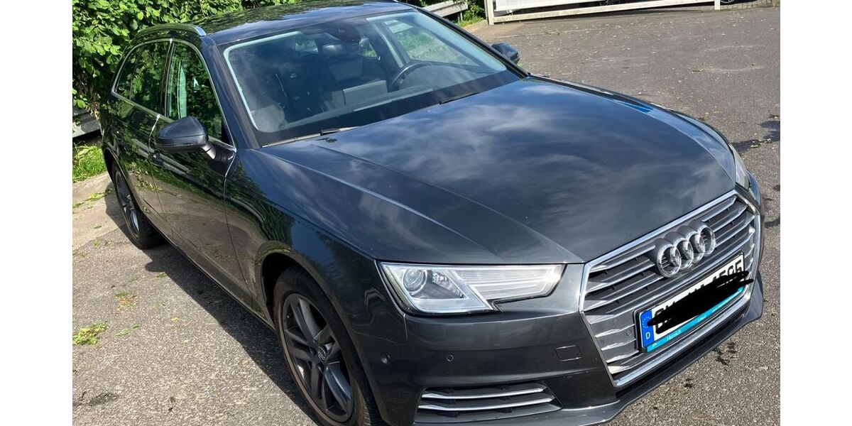 Audi A4 118.000 km 14.990 &euro; Waldbröl 51545
