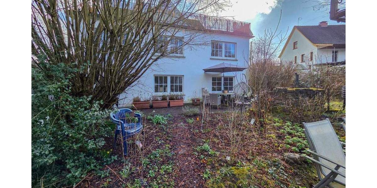 Mehrfamilienhaus, Wohnhaus Pracht / Niederhausen Niederhausen - 8 Zimmer, 229 m&sup2;, 299.000&euro; | Angebot:25819920