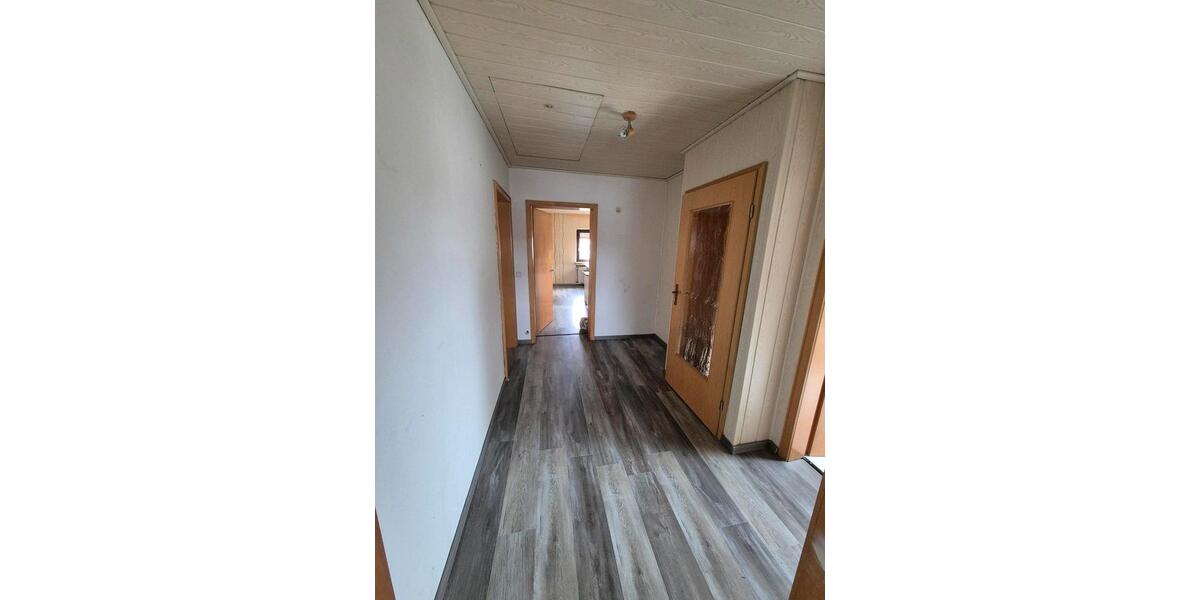 Dachgeschoßwohnung Haiger - 4 Zimmer, 75 m&sup2;, 850&euro; | Angebot:26004069