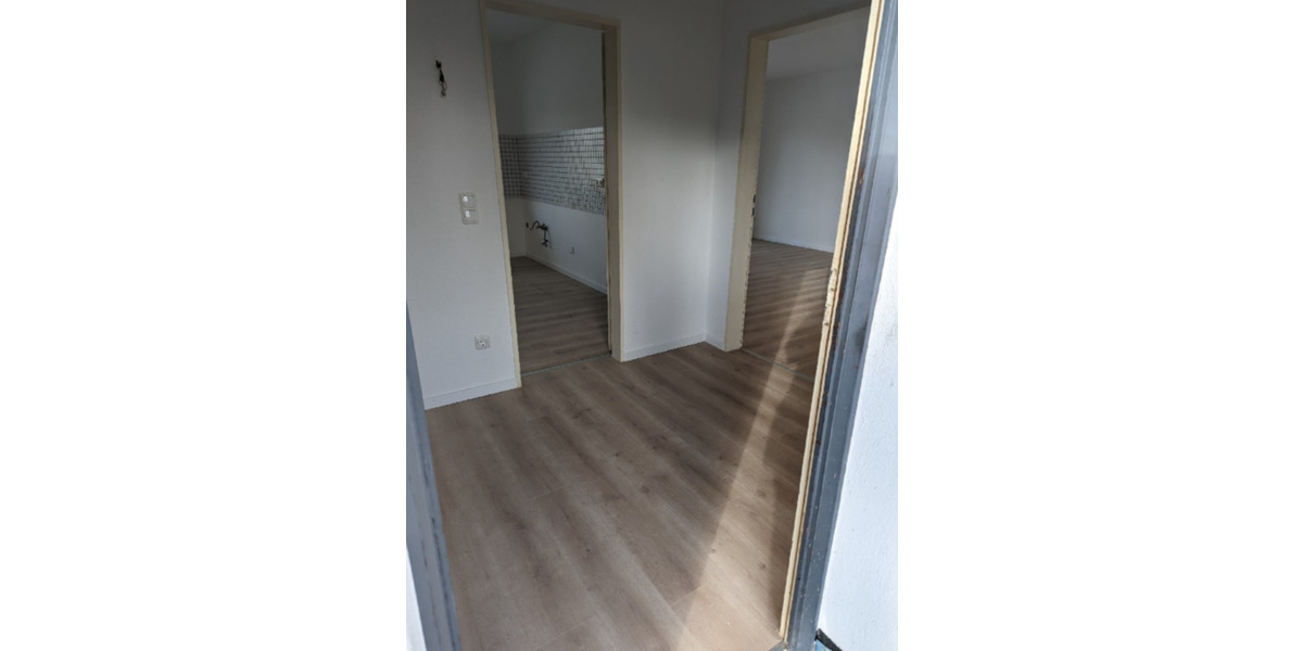 Etagenwohnung Netphen - 2 Zimmer, 67 m&sup2;, 600&euro; | Angebot:23899690